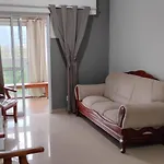 Apartamento Em Jacarepagua Com Varanda E Vista Deslumbrante